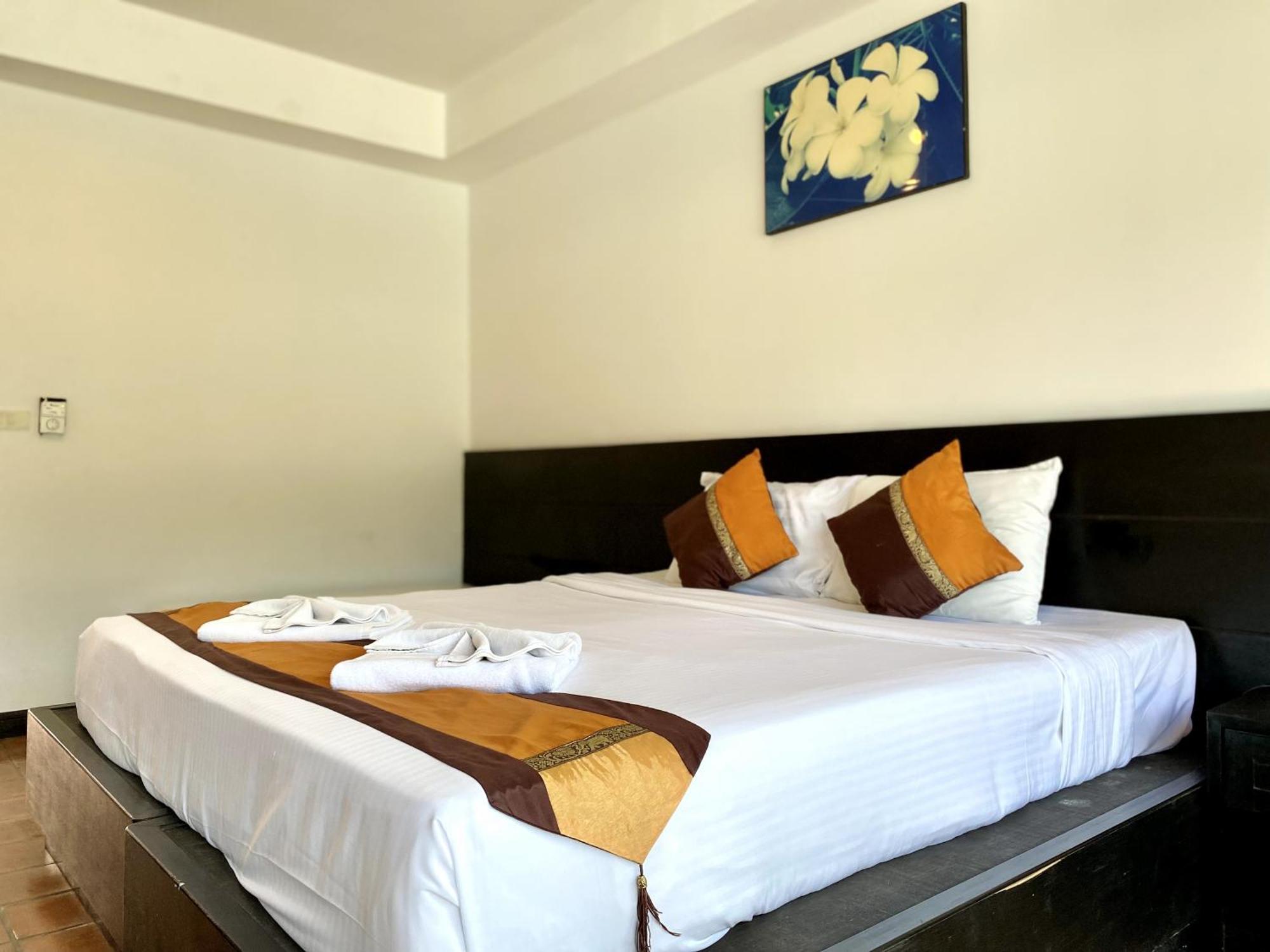 H.R.K.Resort Patong Exterior photo